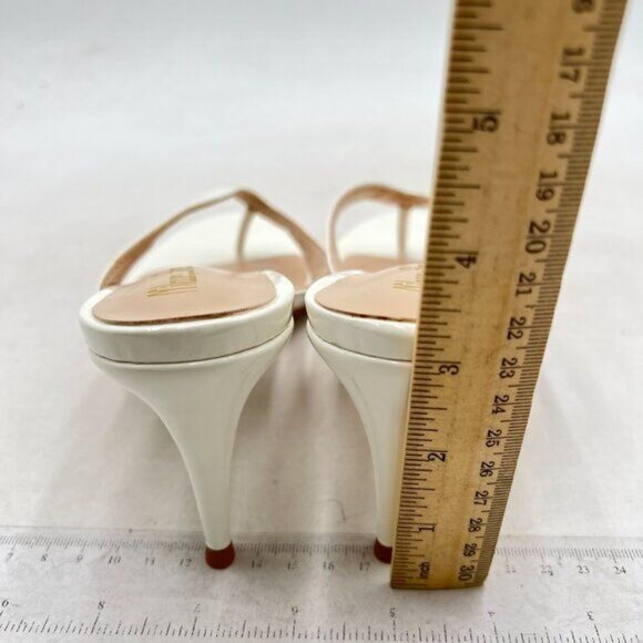 Milooey shoes Womens Flip Flop Sandals Slip on Kitten Heel Mules Round Toe White - Picture 5 of 8